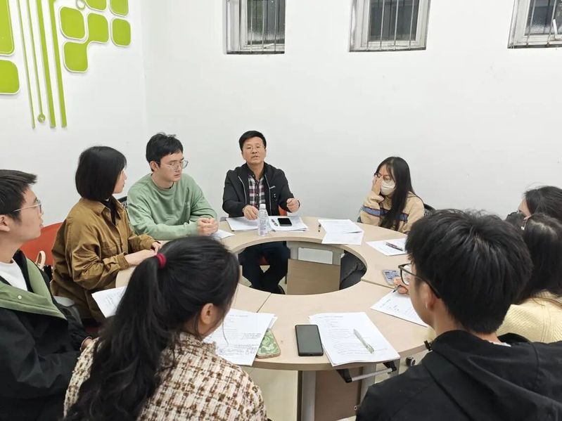 提供校园各类信息服务