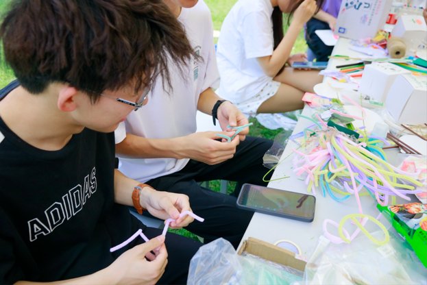 在艺术创作与手作实践中舒缓情绪